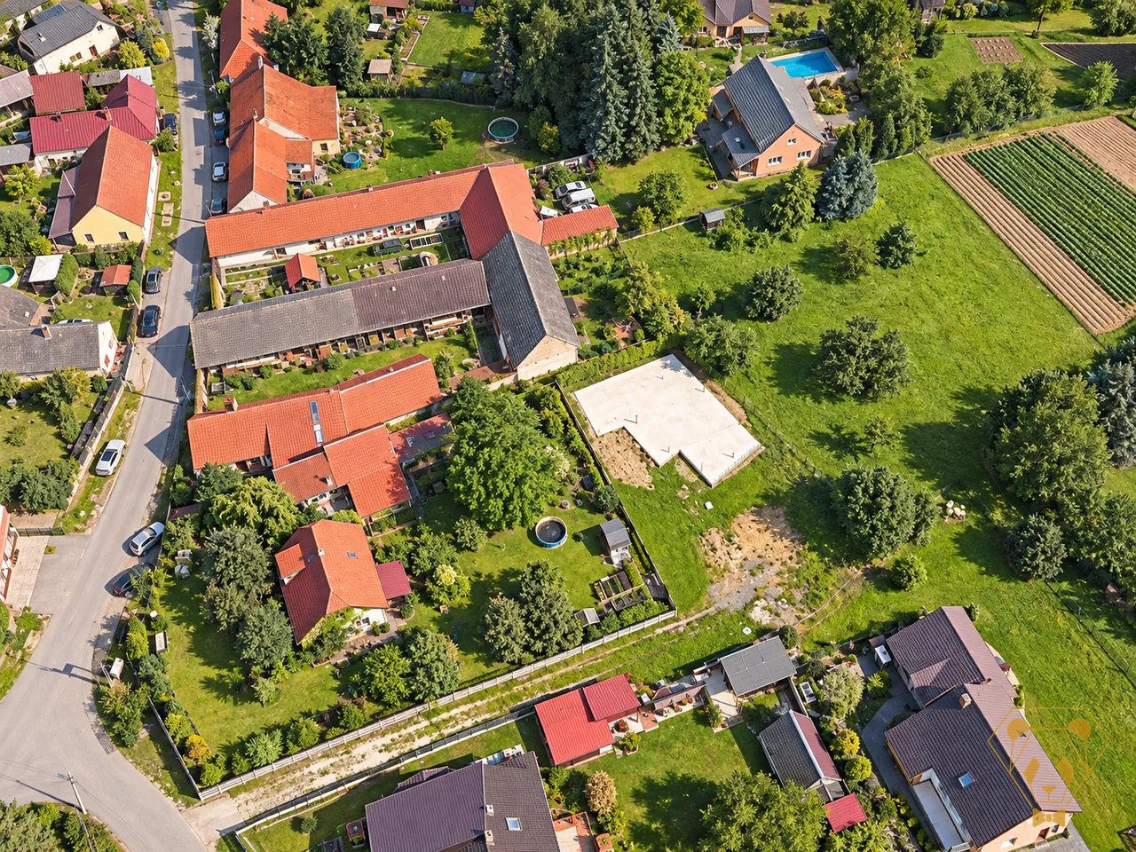 Pozemek Olešnice u Trhových Svinů – letecký pohled
